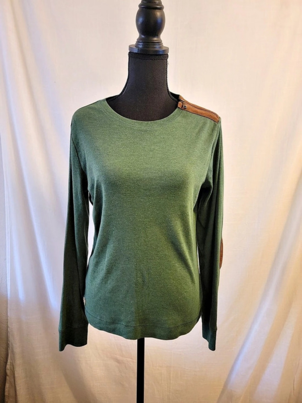 Lauren Jeans Co. Long Sleeve Elbow Patch Top in Green/Large